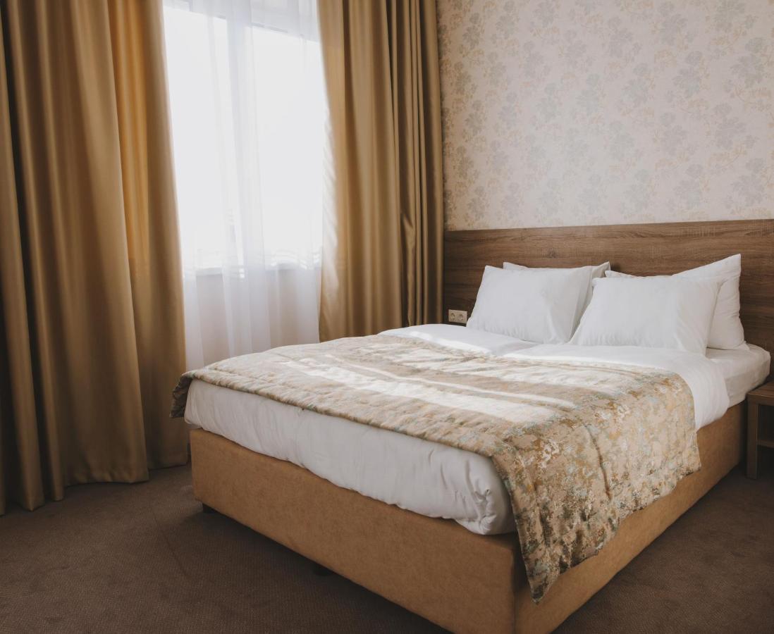 Hotel Alkor Truskavets Quarto foto